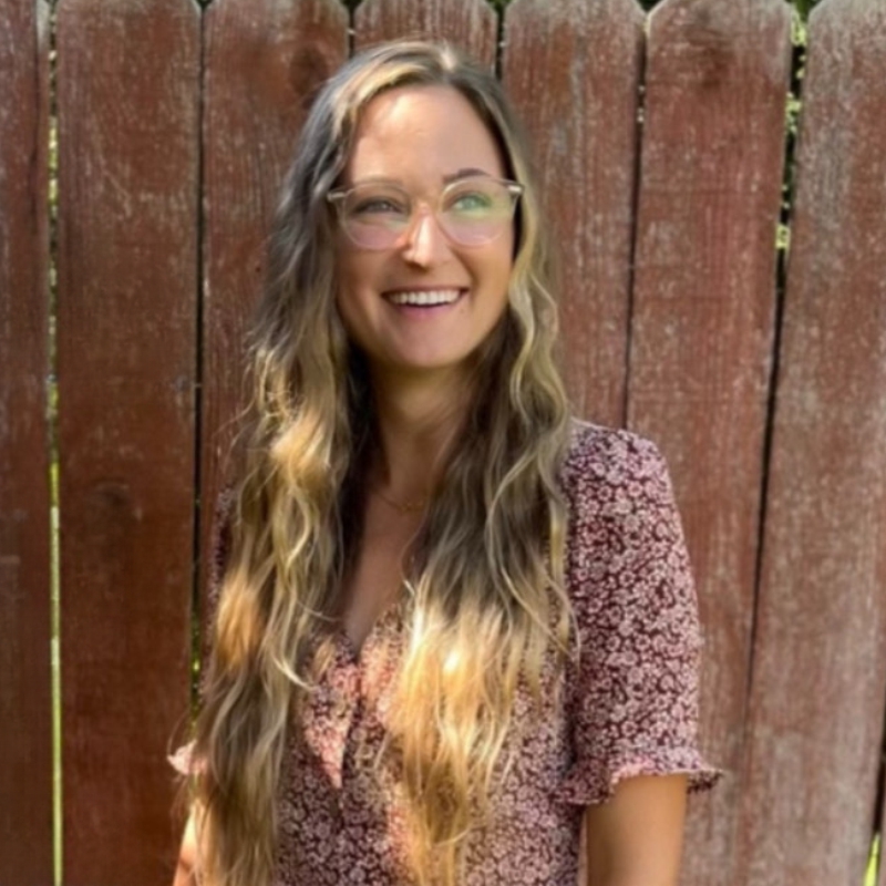 mckenna-humlie-music-instructor-piano